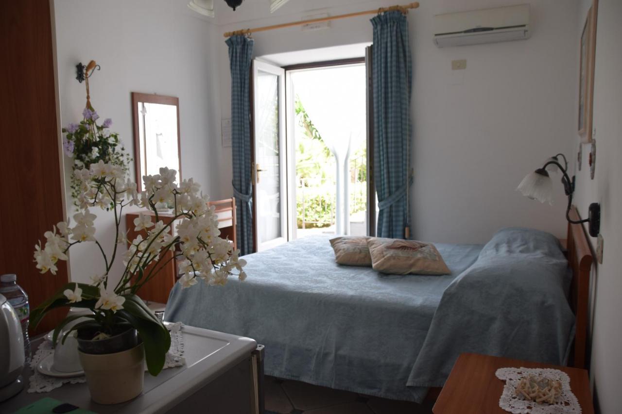 Oasi Di Villa Damecuta อนากาปรี ภายนอก รูปภาพ